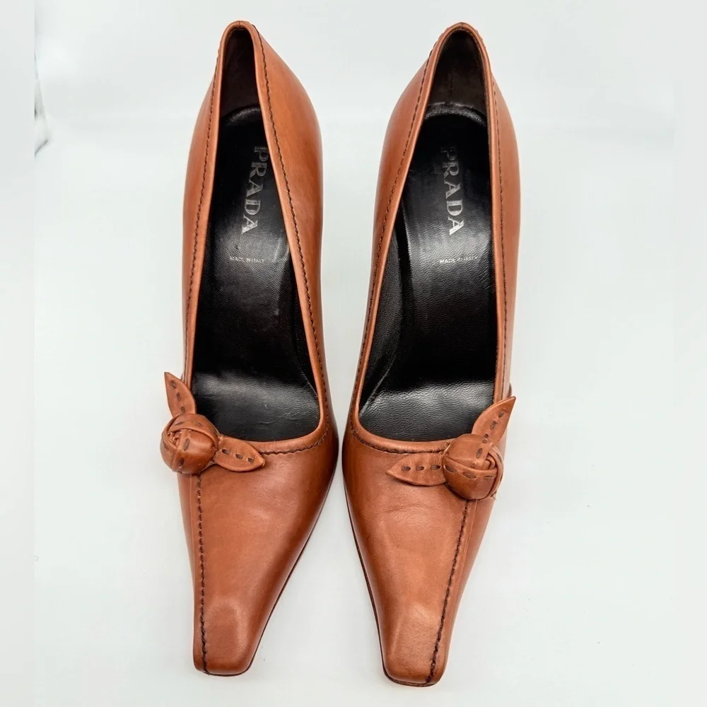 Prada Vintage Brown Leather 3D flower appilique square toe 100mm pumps EU37